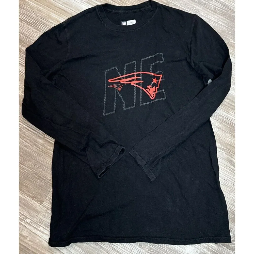 New England Patriots T-Shirt‎ Mens Medium NFL Team Apparel Black Shirt